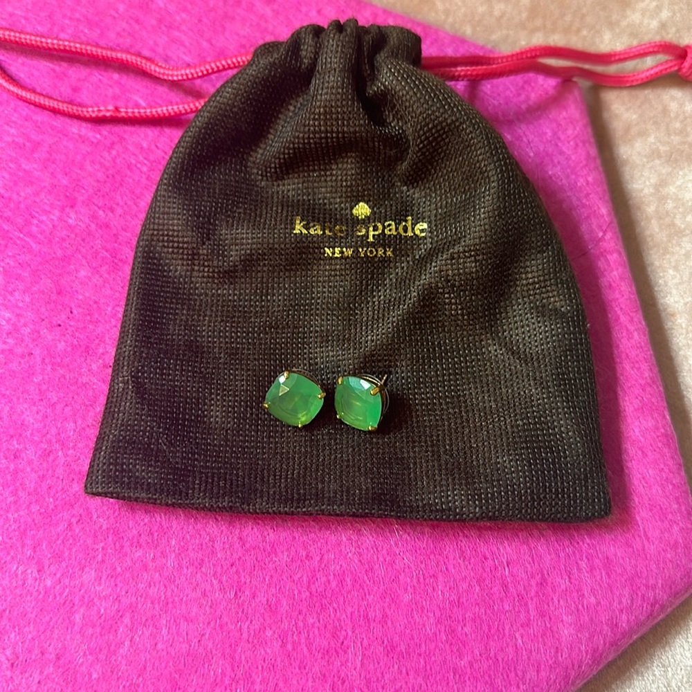 Preloved oversized stud earrings by Kate Spade. Green. Pouch included.